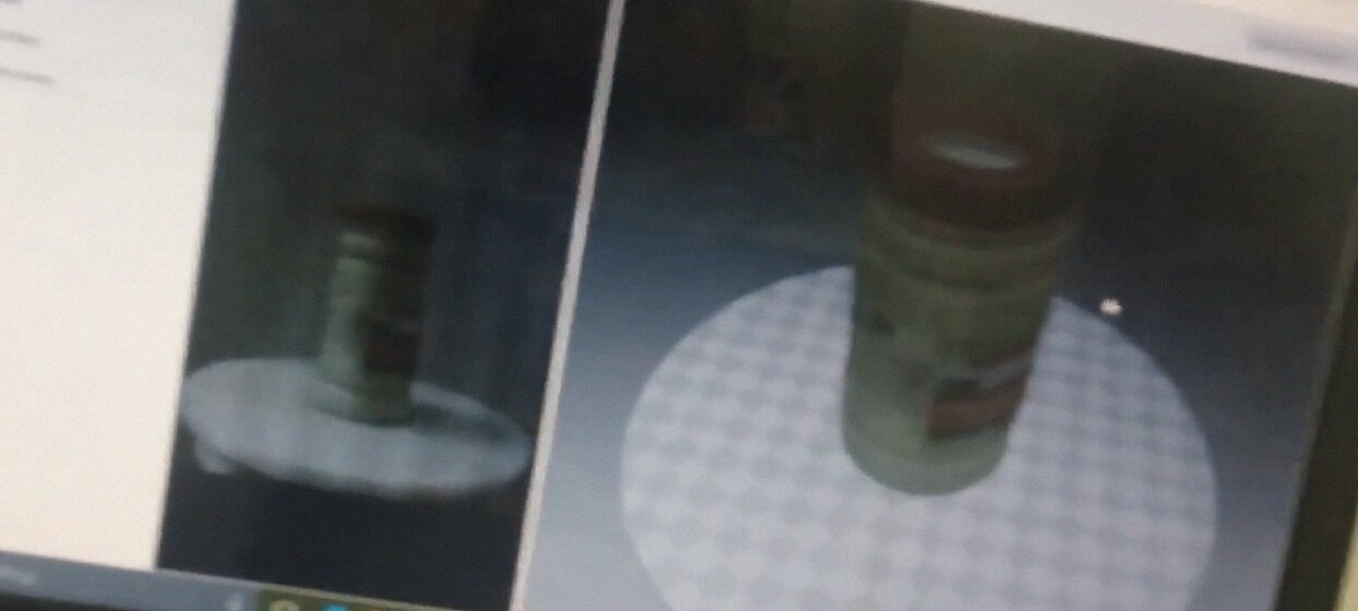Horus mid-scan on the laptop: the camera pane with the laser line on the left, the point cloud growing on the right